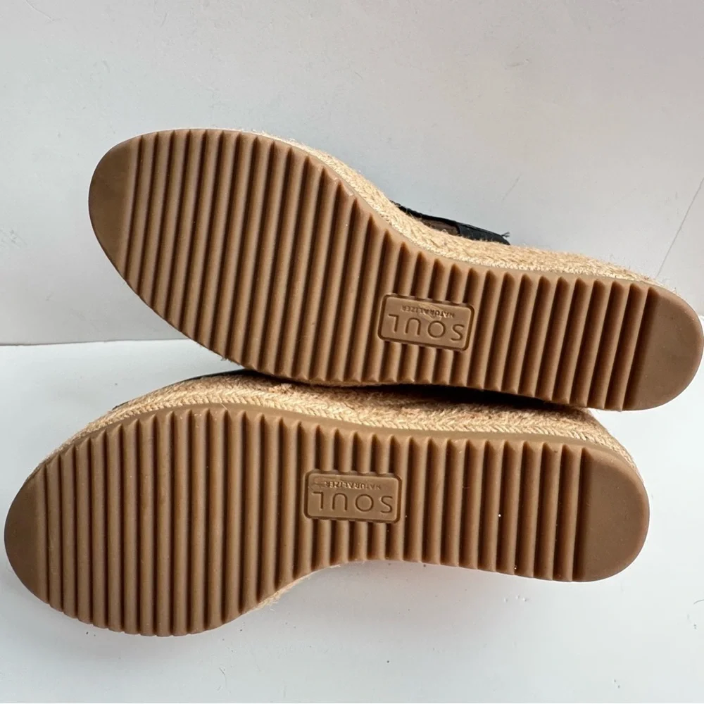 SOUL Naturalizer Ocean  Black and Tan Wedge Sandals